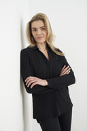 Light Travel Jersey Blouse | Kaemi | Deep Black