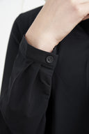 Light Travel Jersey Blouse | Kaemi | Deep Black