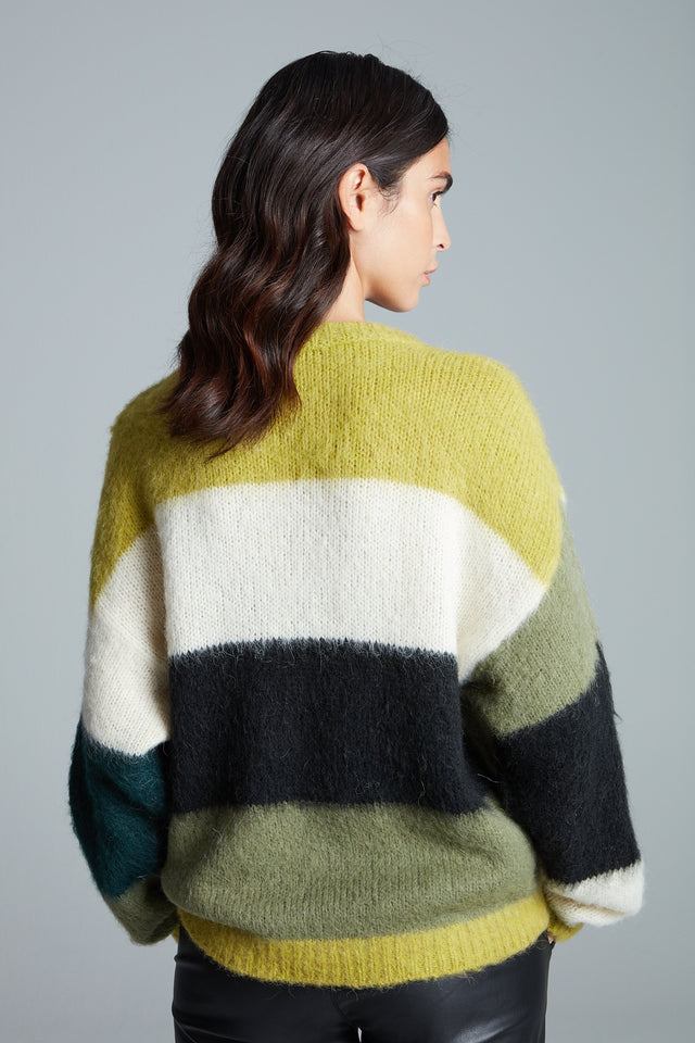 Alpaca | Sweater | Gyada | Intarsia Green-Black