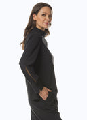 Tops | Regular Travel | Rion | Deep Black